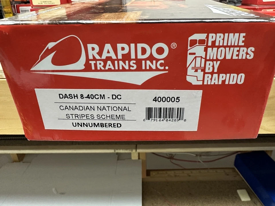 Rapido Prime Movers Canadian National Dash 8-40CM Stripes Scheme Unnumbered NOS - Image 2 of 2