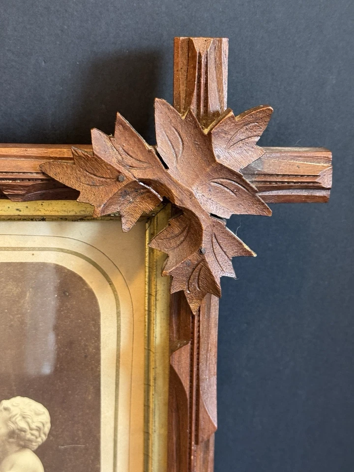 Marco cruzado de madera antiguo hojas borde dorado Selva Negra Adirondack victoriano Foto 3 de 4