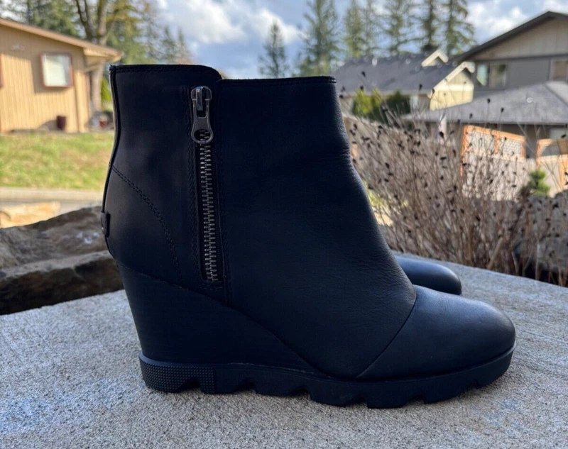 sorel uptown wedge zip up leather boots