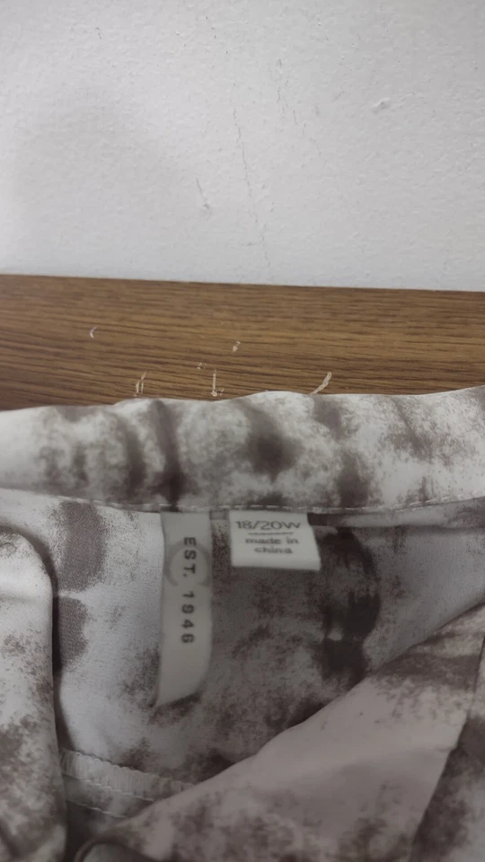 Camisa blusa con botones blanca y marrón Cato manga enrollable para mujer talla 18/20W Foto 3 de 3