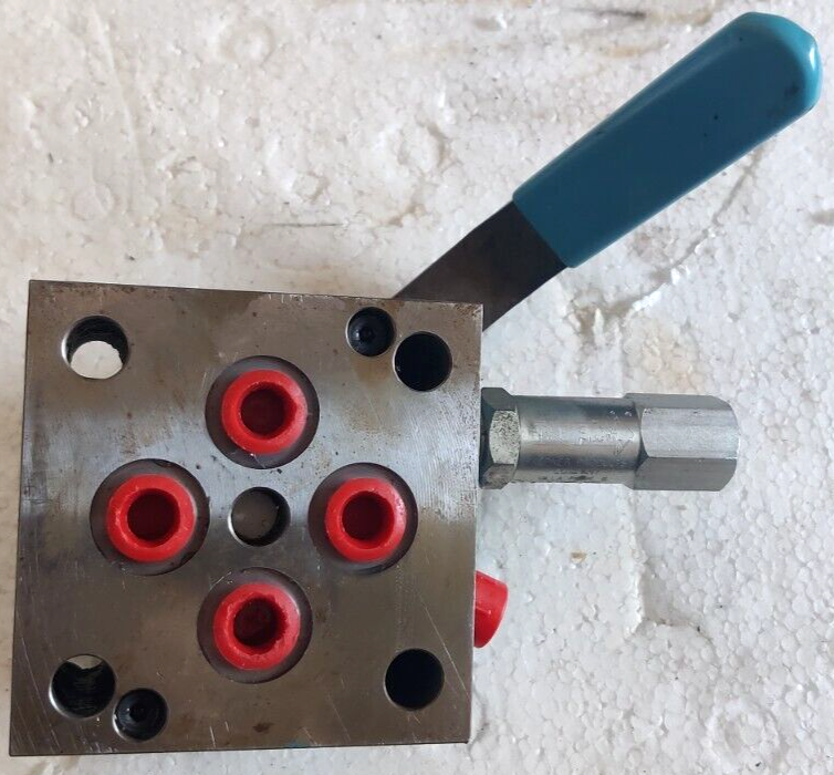 PARKER 331941 HYDRAULIC DIRECTIONAL CONTROL VALVE 93115 CYL1 ELYRIA