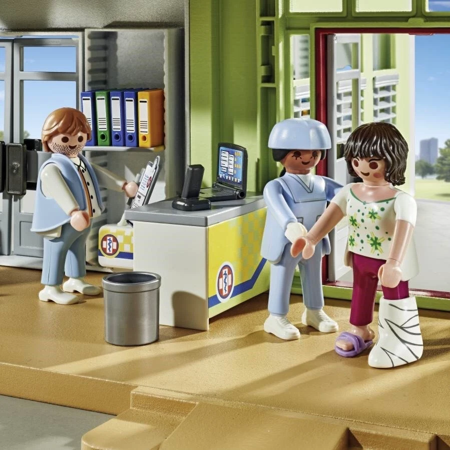 Playmobil 71615 Aciton Heroes: Modern Hospital 165 pcs Toy Building Kit - Image 3 of 4