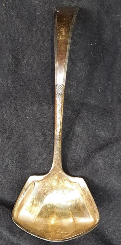 Antique Lunt Sterling Silver Treasure Chateau Sauce/Gravy Ladle 6"