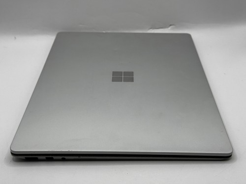Microsoft Surface Laptop 2 1769 Cobalt Blue Grade A Intel Core i7 8192MB LPDDR3 256GB