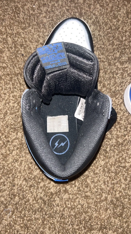 Jordan 1 Retro Alto OG X Fragmento Foto 4 de 4