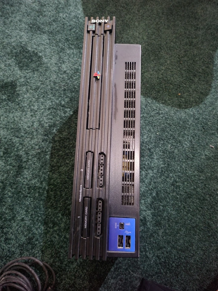 Sony PlayStation 2 Mainboard And Heat Sink (SCPH-30001), photo 4 of 5