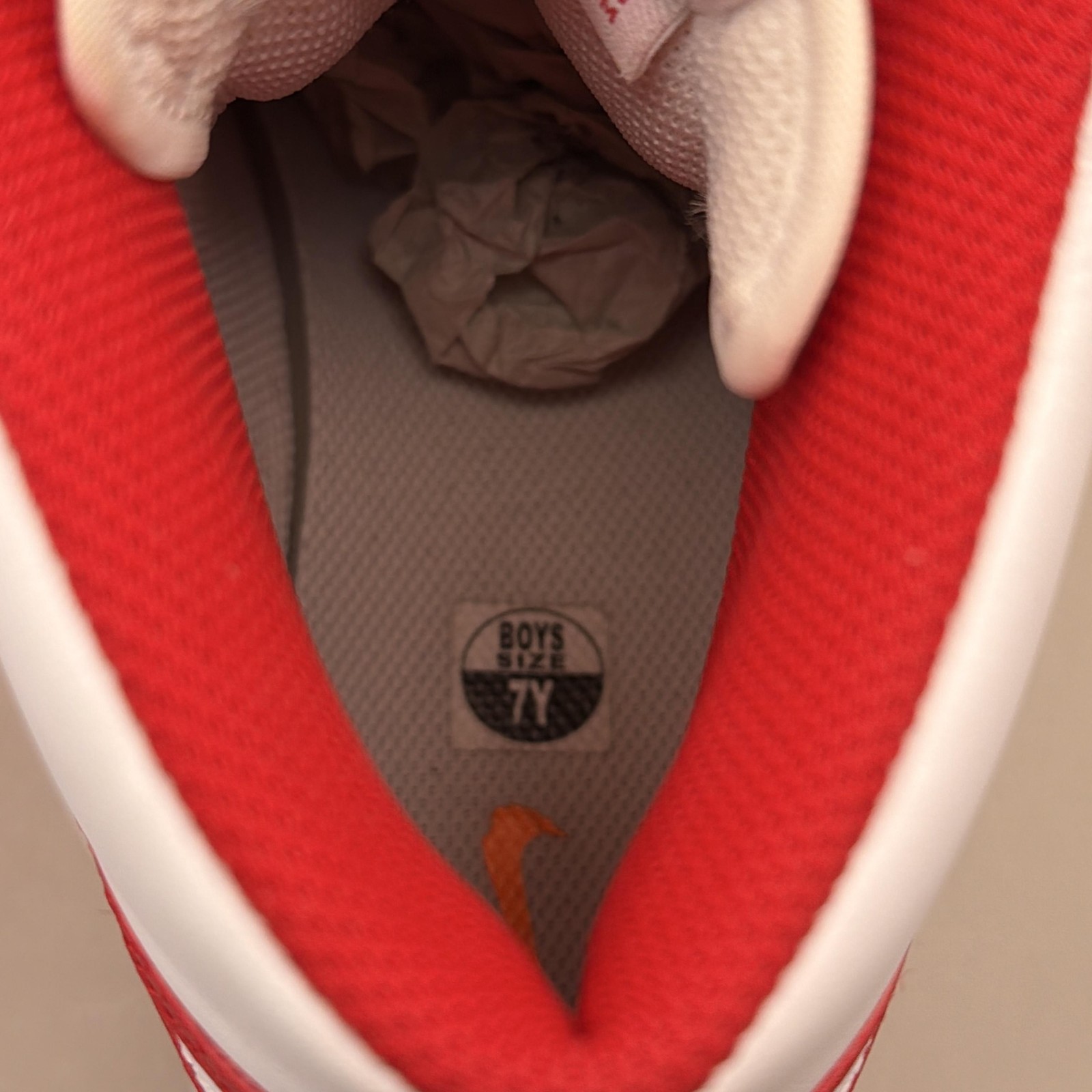 Nike Dunk High Shoes Youth Size 7Y Red White Basketball Sneakers DB2179-106 thumbnail 7