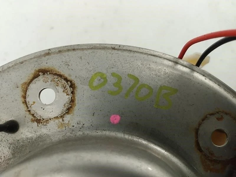 Датчик уровня двигателя топливного насоса купе Ford Mustang GT 4,6 л V8 01-04 - Изображение 4 из 4