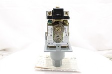 Allen-Bradley 836-C4 Pressure Switch 30 in Hg Vac –45 psi