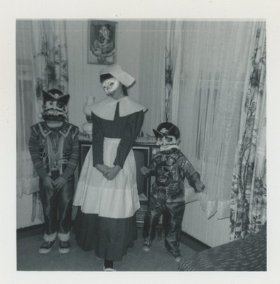 Children 1950s Halloween Costumes Pilgrim Pirate Masks Strange Odd VTG Photo
