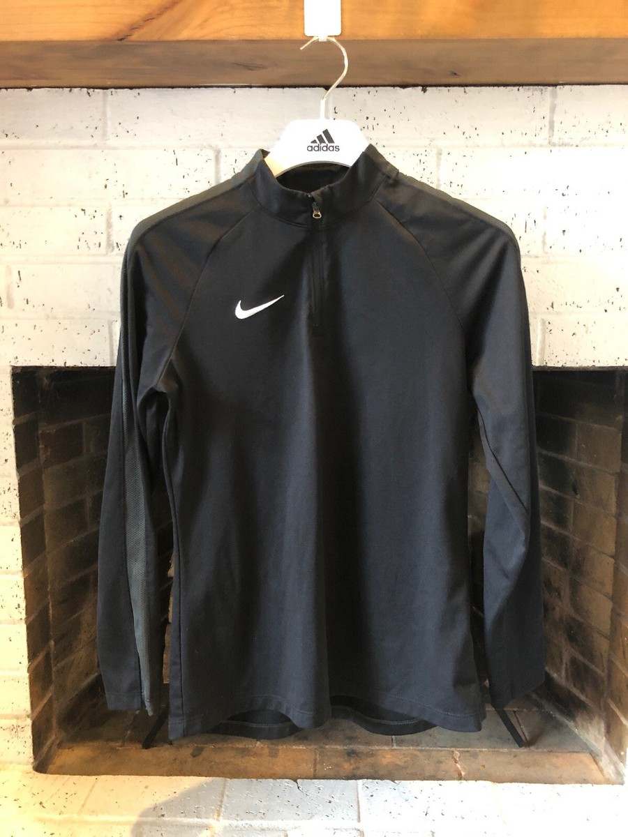 nike women's academy 18 drill top