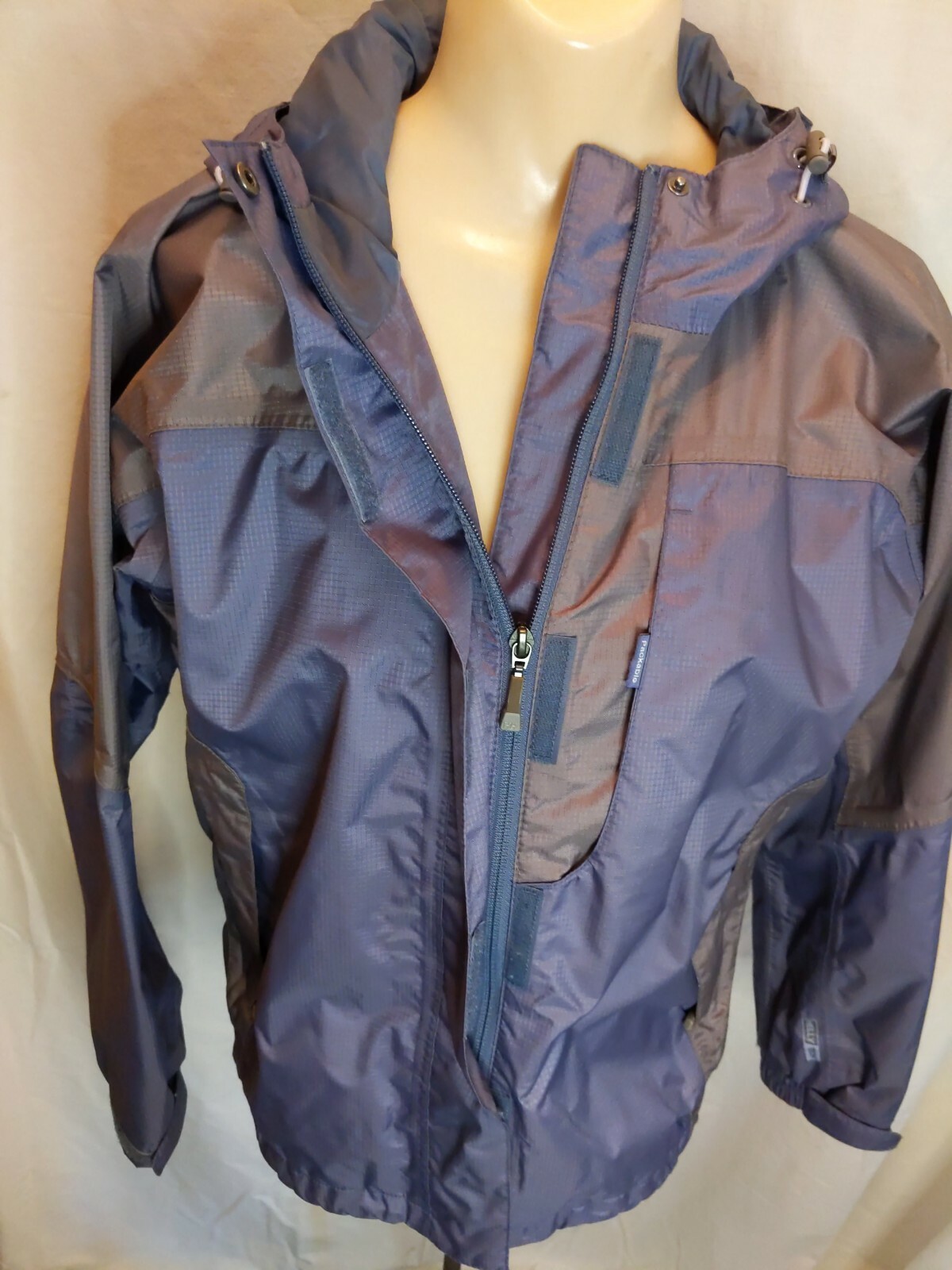 Helly Hansen Helly Tech Women's Packable Windbrea… - image 4