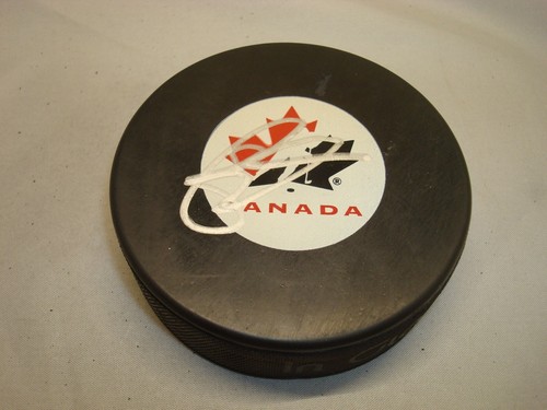 Shea Weber Signed Team Canada Hockey Puck Autographed PSA/DNA COA 1A - Picture 3 of 3