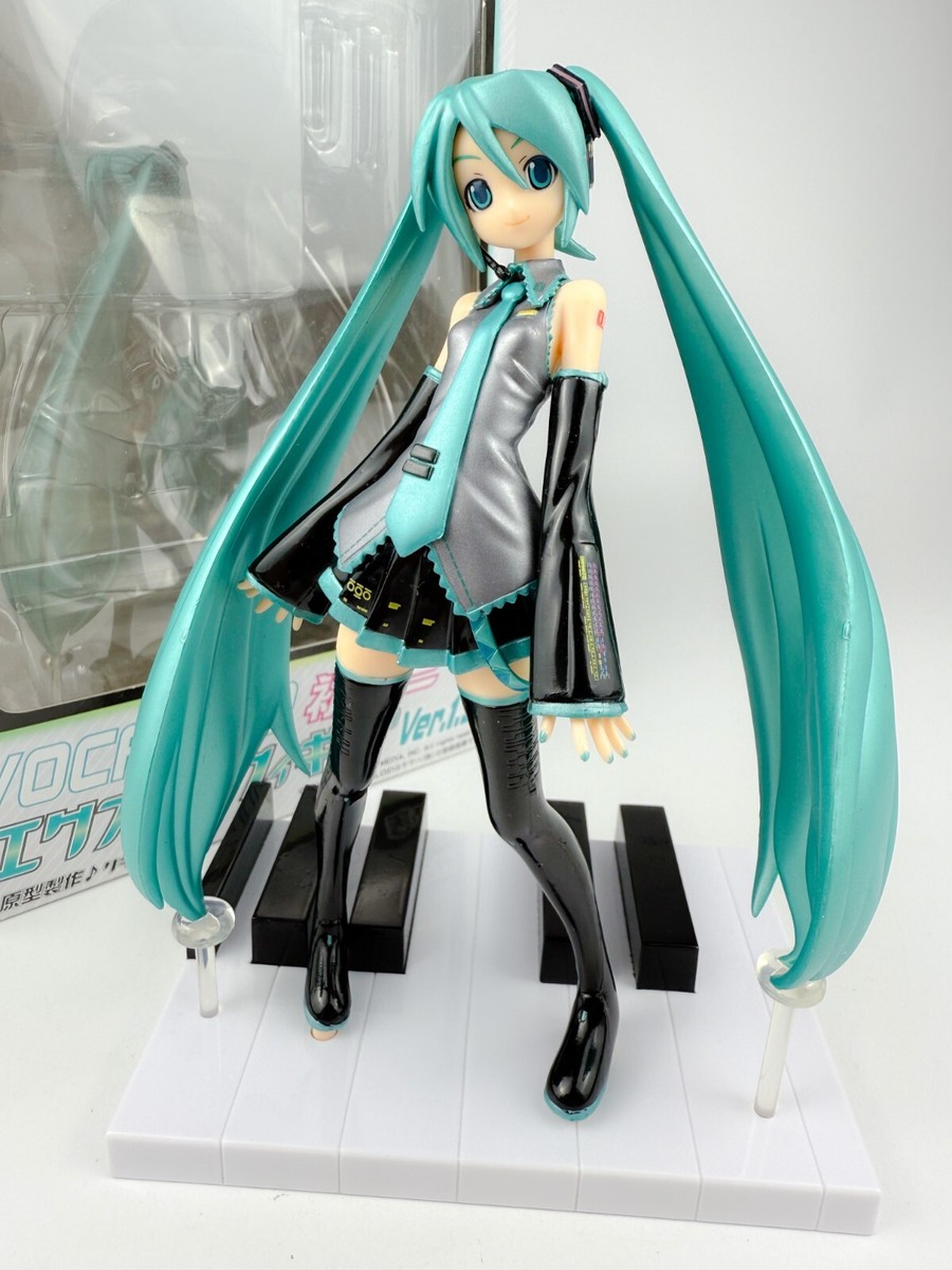 【MIKU】 Late 90s Miku by Xinus22 on Newgrounds