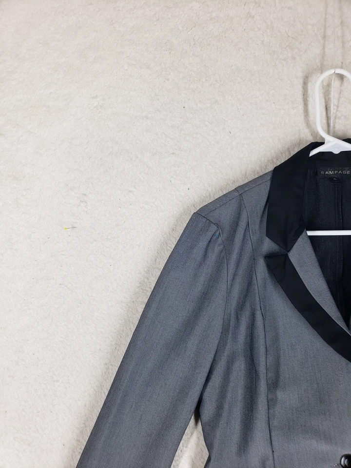 Traje de mujer Rampage extra grande beige mezcla de polietileno manga larga pecho único Blazer Foto 2 de 4