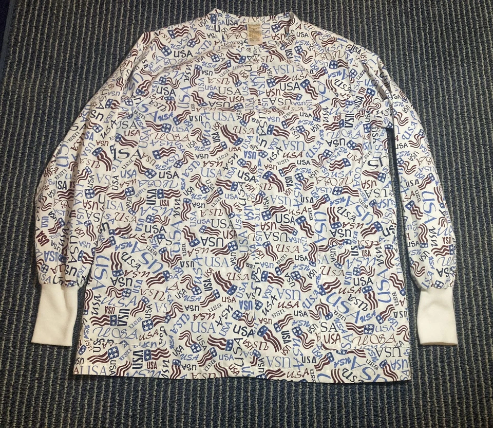 Lote De 2 Mujeres Medianas Bandera EE. UU. Cinta Exfoliante Manga Corta Larga Enfermera Patriótica Foto 4 de 4