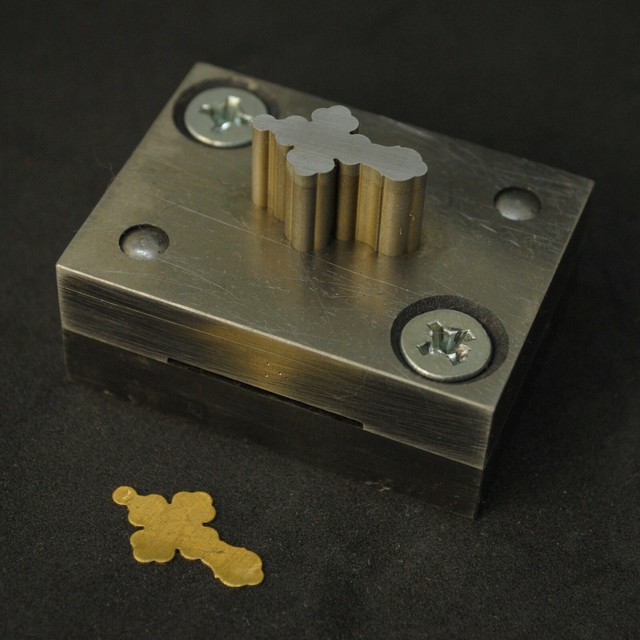 Cross Shape Punch Tool For Stamping Blanks Gold Silver Metal/Jewelry