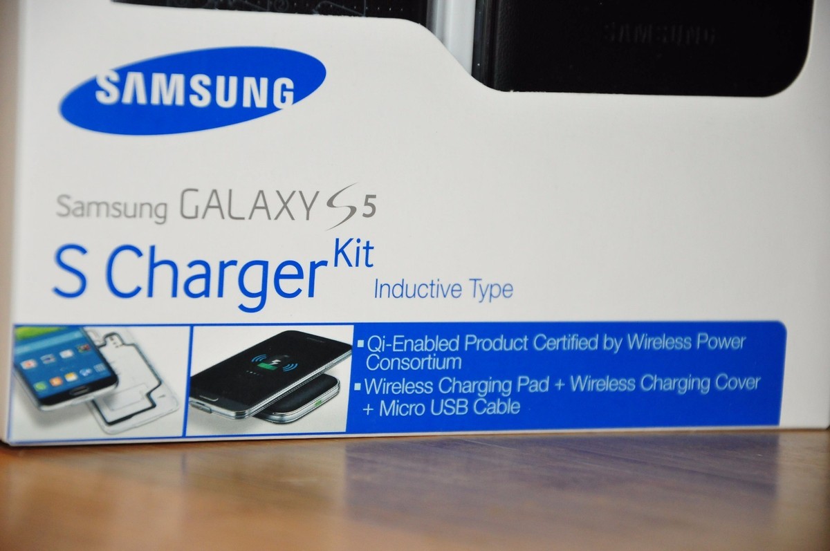 OEM Samsung Galaxy S5 Wireless Charging Cover Pad Kit EP-WG900