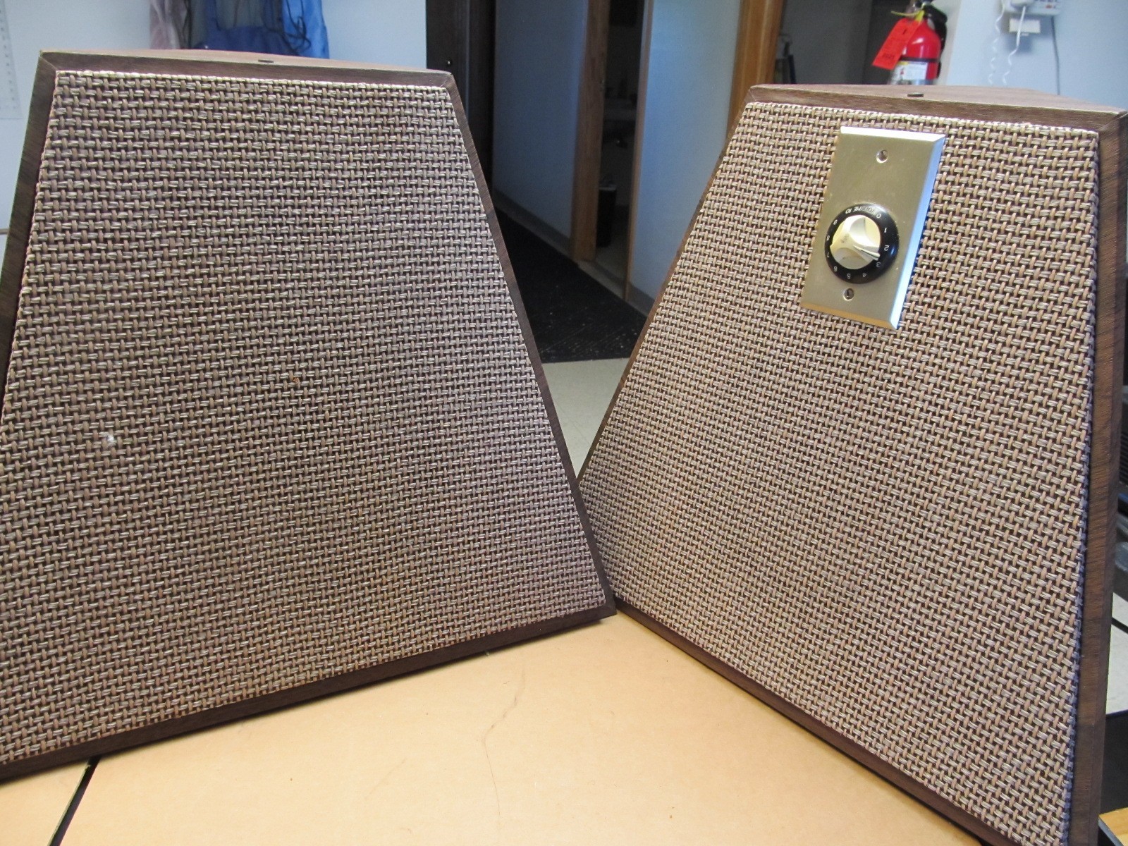 VINTAGE ARGOS CORNER MOUNT SPEAKER SYSTEMS (PAIR)