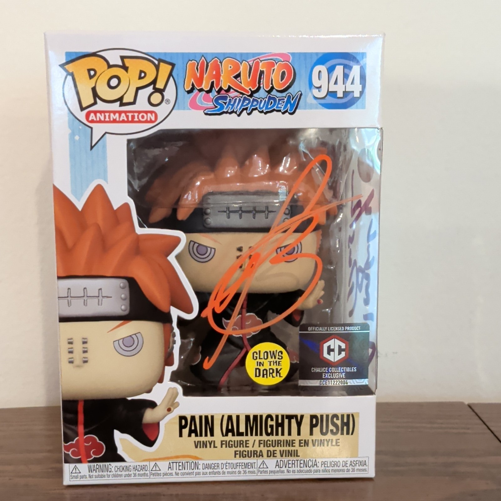 Funko Pop Naruto Shippuden Pain #944 Brilla en la Oscuridad Exclusivo Firmado