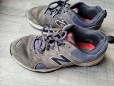 New Balance 609 Men's size 9 4E extra wide shoes
