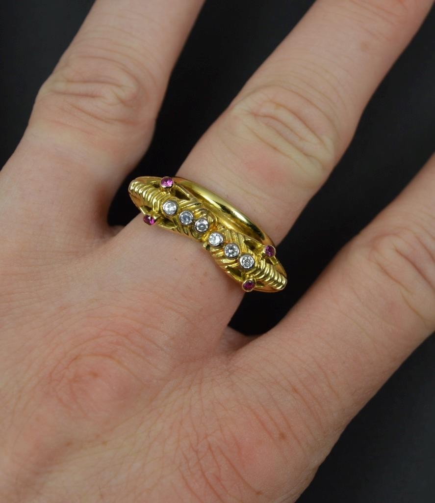 Unique Double Dragon Snake Creature 18ct Gold Rub… - image 2