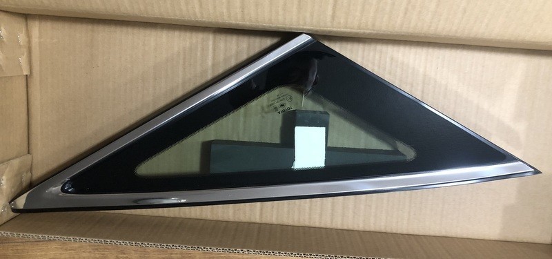 62720-07040 Toyota Window ASSY 6272007040 Genuine OEM Part for