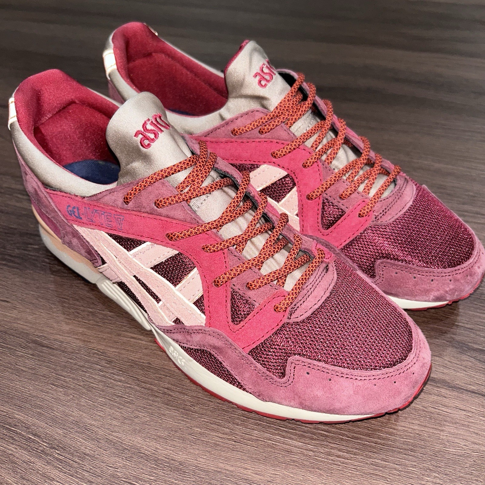 ASICS GEL LYTE V 5 Ronnie Feig Kith Volcano Rouge Pink H31EK Men’s US 10 EU 43