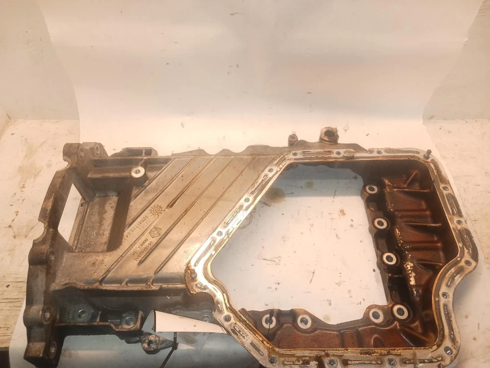 '11-'14 VOLKSWAGEN ROUTAN cárter de aceite superior 3,6 L OEM ¡6 meses de garantía! Foto 2 de 3