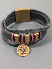 Bronze Tone Western Boho Charm Green Faux Leather Magnetic Clasp Bracelet 7 in