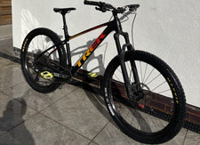 Trek Mountain Bike Black 29in Wheels Hydraulic Disc Brakes Aluminium Tubeless