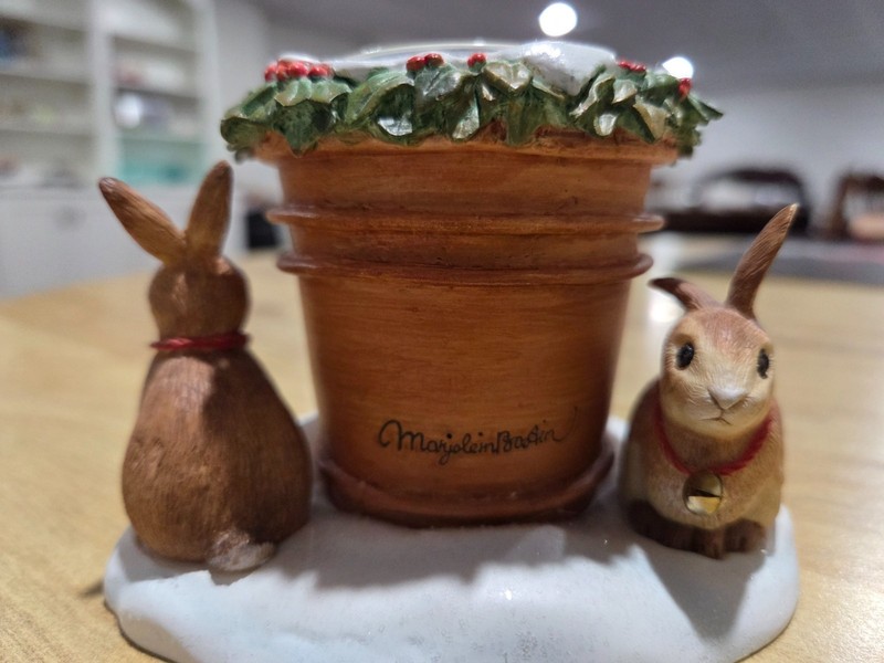Vintage Hallmark Nature's Sketchbook by Marjolein Bastin Candle With Bunnies