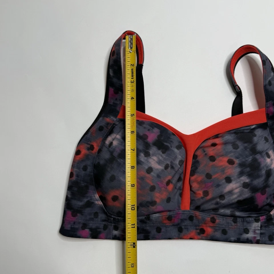 Sujetador deportivo Lululemon Ta Ta Ta Tamer III 36DD WBRP/ALRM rojo/gris/púrpura lunares Foto 4 de 4
