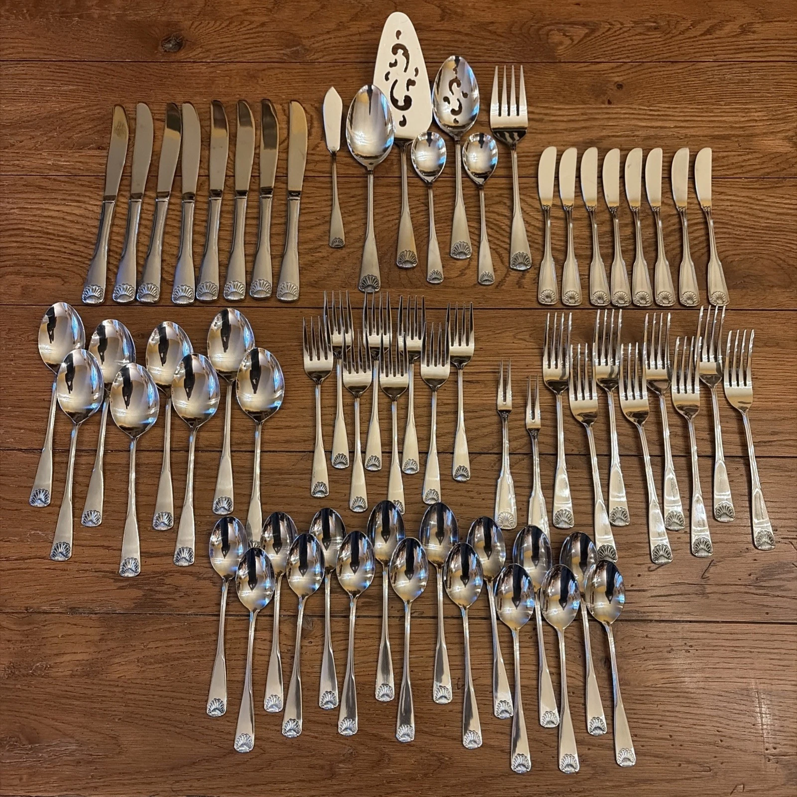 55-Supreme Cutlery Stainless Korea/Japan Flatware-Shell Handle TWS205-PLUS Read