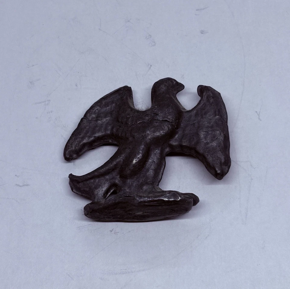 "Estatua de águila soldado juguete de plomo vintage de los años 50 figura plomo sólido 2"" sin pintar X" Foto 2 de 4