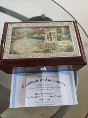 Bradford Exchange - T. Kinkade-Daughter ''You are my Sunshine'' Jewelry Music Box