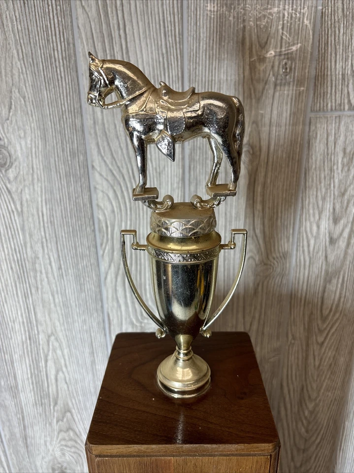 VINTAGE Horse Trophy HUGE 30 INCH Equestrian Decor Award Office Rare Podium MCM - Image 3 of 4