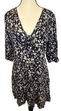 Urban Outfitters Gloria NAVY BEIGE Floral Tea Dress 3/4 Sleeve Side Zip Sz L