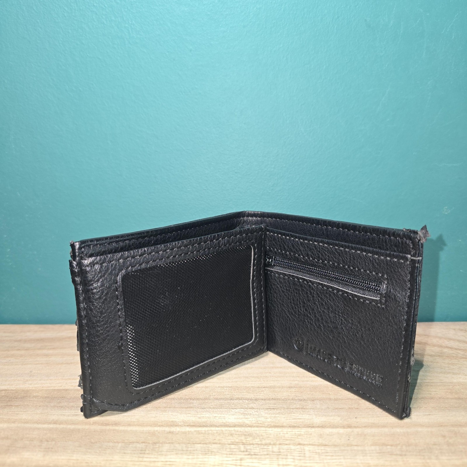 Mens Black Animal Faux Leather Bifold Wallet image 2