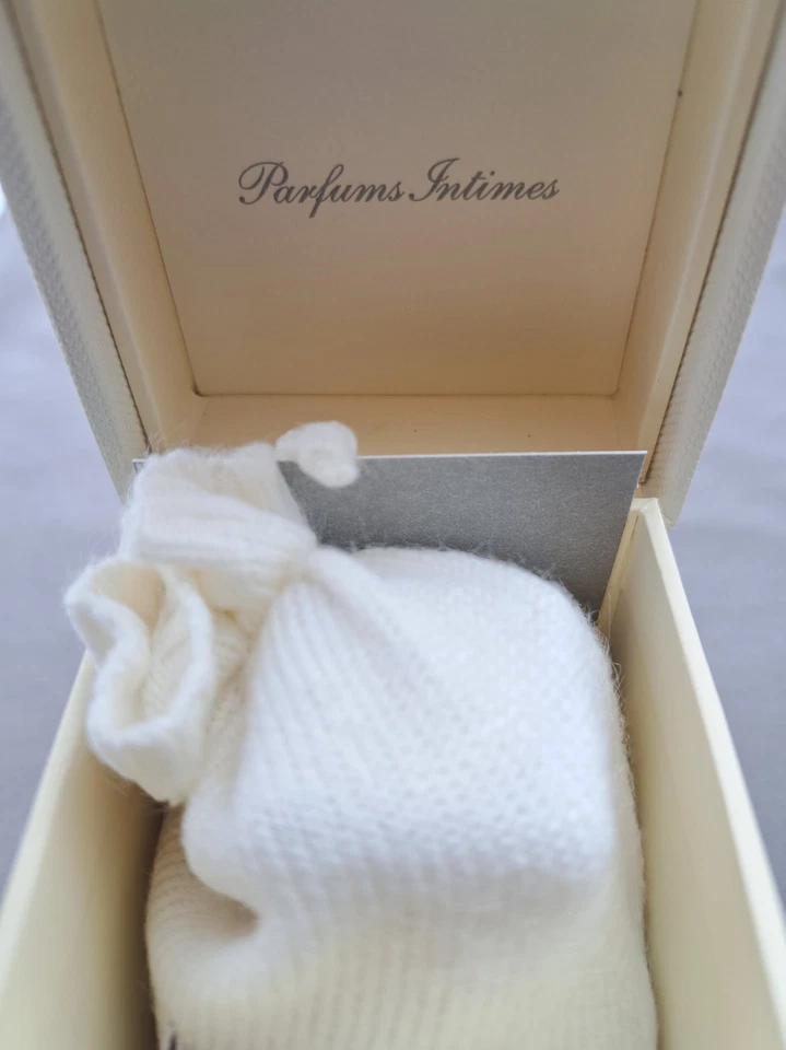 Victoria's Secret CACHEMIRA VAINILLA JAZMÍN Eau de Parfum 1.7 OZ Edp ¡NUEVO EN CAJA PERFECTO! Foto 2 de 4