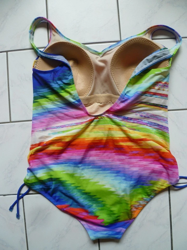 Badeanzug CHARMLINE - Regenbogenfarbig - Gr. 46 -Cup C - wie Neu - Bild 2 von 4