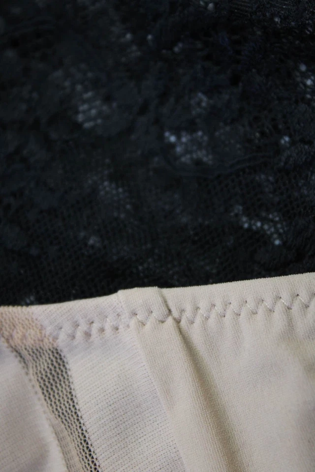 Conjunto de ropa interior corta de encaje bordado floral negro talla S Huit Lencería para mujer Foto 3 de 4