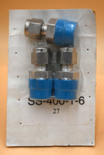SWAGELOK SS-400-1-6 MALE CONNECTOR 1/4" TUBE OD X 3/8" MALE - LOT OF 3PCS