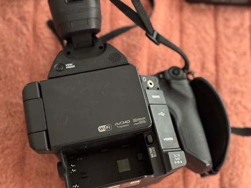 🔥 Canon EOS C100 Mark II Prof Camera 🤯Only 272 hrs ⭐️ 2 Canon Batts, Accessos - Picture 7 of 12