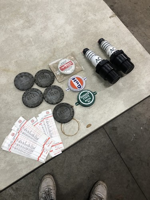 #ad Vintage Automobilia Display Pieces. Ac Delco. Gulf Tidewater Quaker State. $110.00
