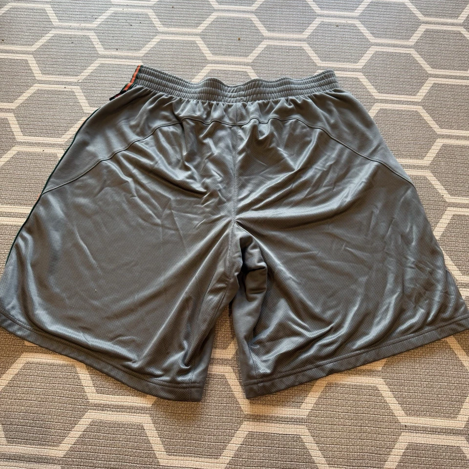 Nike Team University of Miami Hurricanes Vintage Basketball Shorts XL Gray - Image 4 of 4