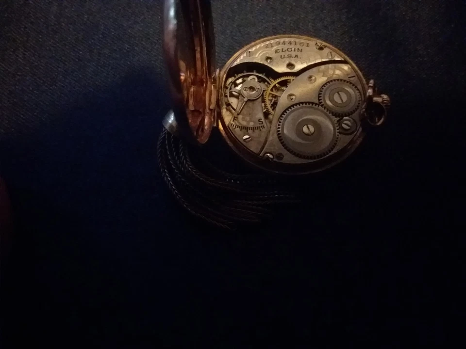 Reloj Bolsillo Elgin Oro Vintage con 2 Cadenas y Llavero Por G.O.M. Comp. Royal Case Foto 4 de 4