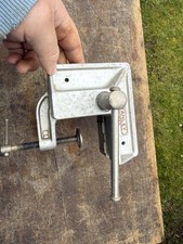 Vintage Stanley No. 702 corner bench vice aluminium, made in England