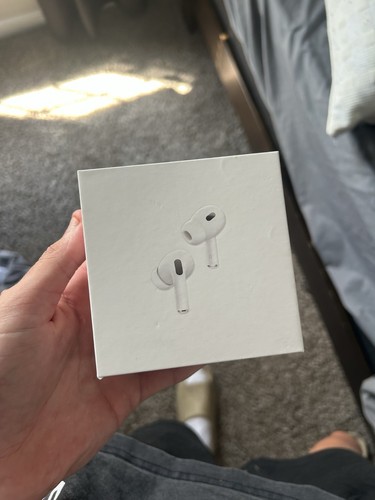 Apple AirPod Pro 2nd Gen USB-C Case with MagSafe Charging A2968 - Photo 6 sur 7