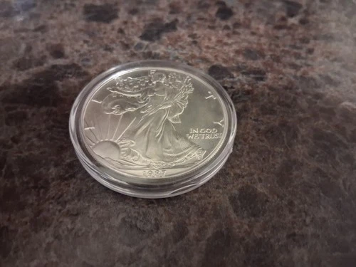1987 American Silver Eagle 1 oz .999 Brilliant Uncirculated Coin